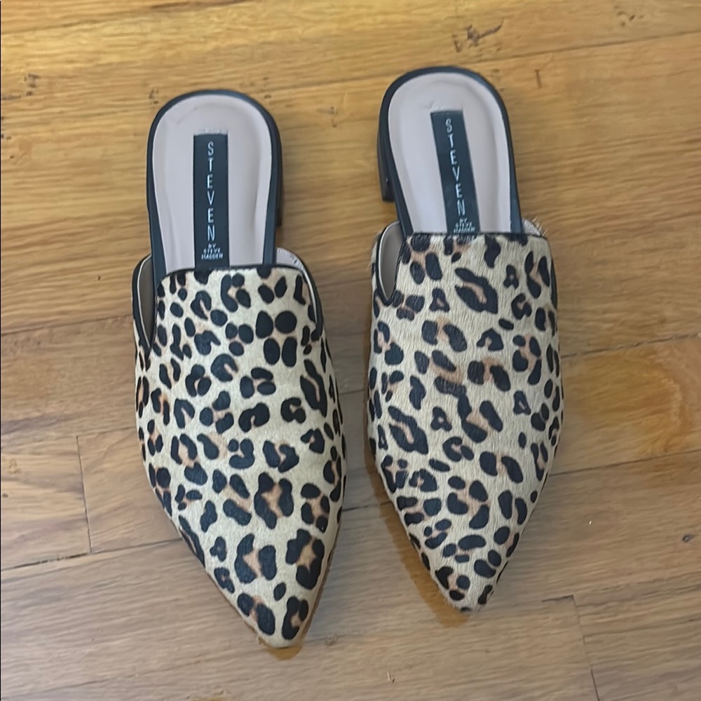 Seven7 Brown and Black Mules Sleek Pointed Toe